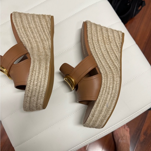 Wedge Platform Sandal - Picture 5 of 7